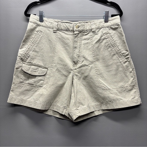 Columbia Pants - ✨Columbia Khaki Rip Hiking Shorts Women’s Size 12